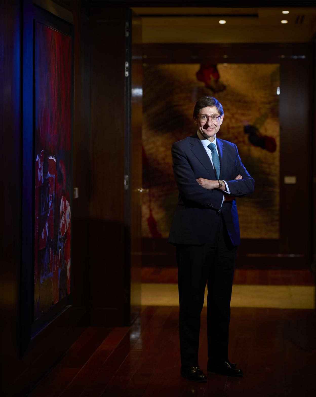 El presidente de CaixaBank, José Ignacio Goirigolzarri, en la sede del banco en Madrid. josé ramón ladra