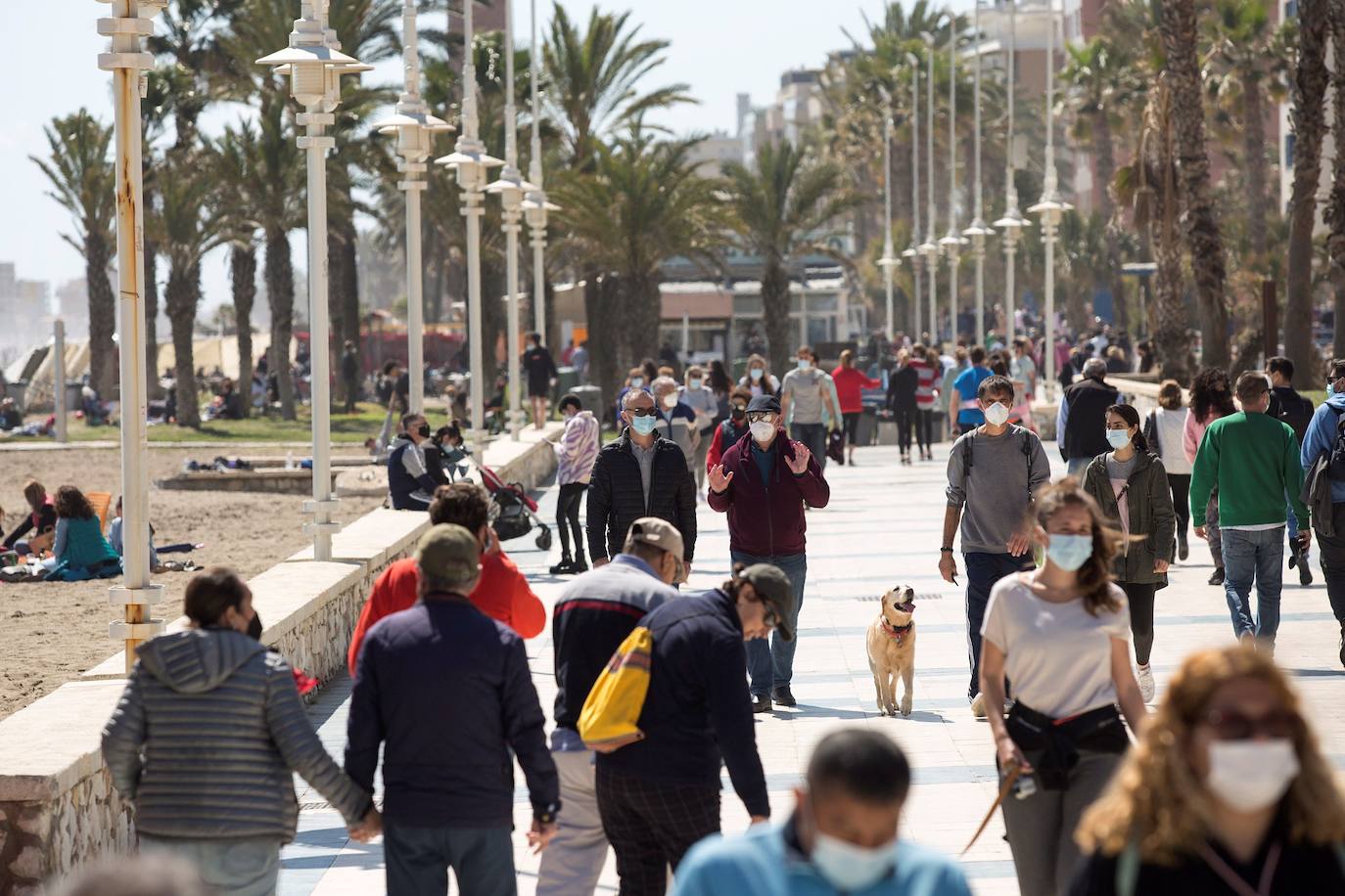 Aemet prevé cielos poco nubosos este Lunes Santo en Málaga. 