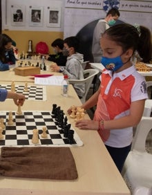 Imagen secundaria 2 - El ajedrez mueve pieza en Málaga