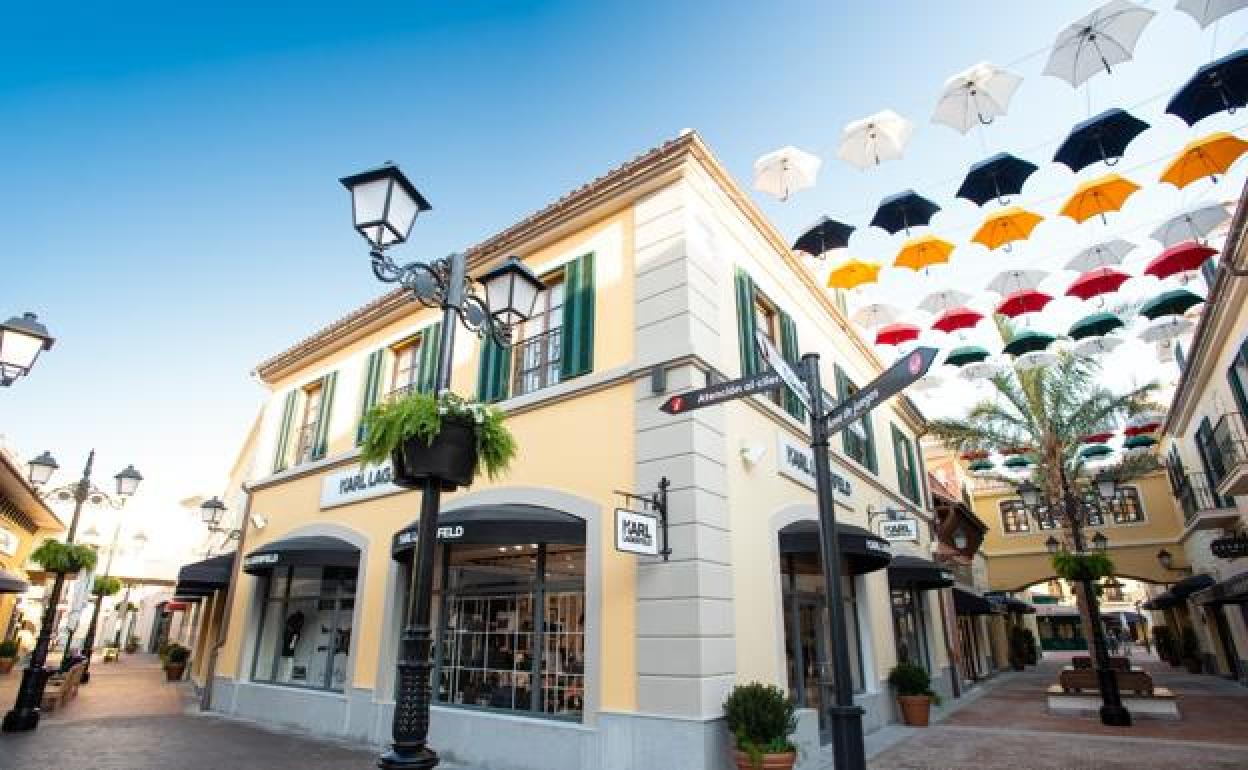 El Jueves Santo podrá ser también un día de compras este año en Málaga. 