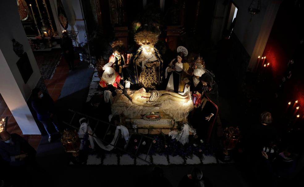 Recreación del sepulcro en la ermita del Monte Calvario