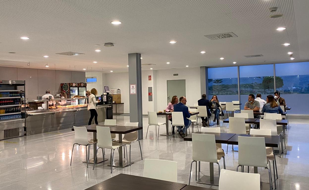 El Hospital Valle del Guadalhorce inaugura servicio de cafetería | Diario  Sur