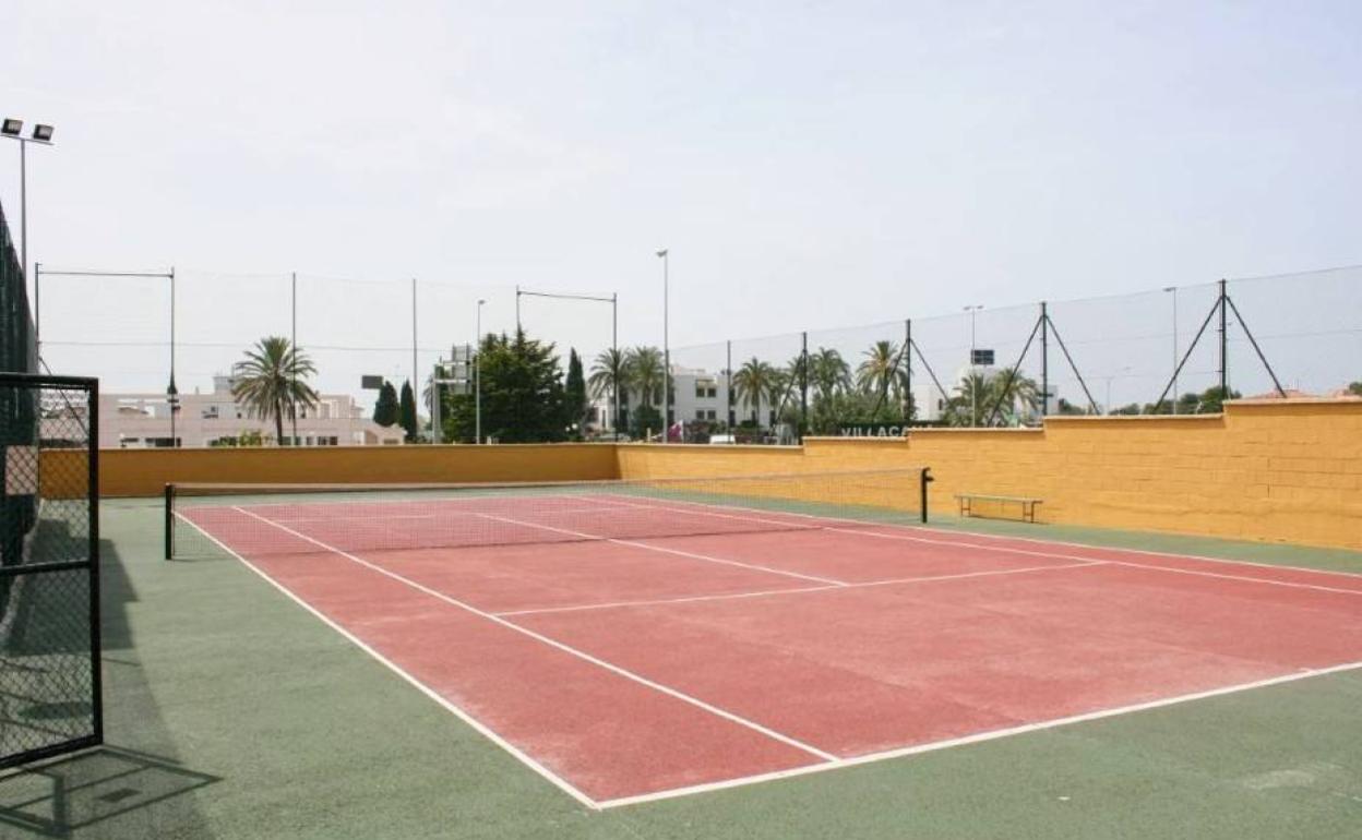 Pista de tenis en Cancelada. 