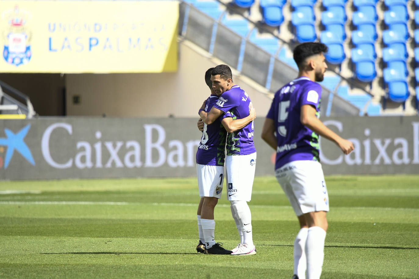 El Málaga empata en Las Palmas (1-1). 