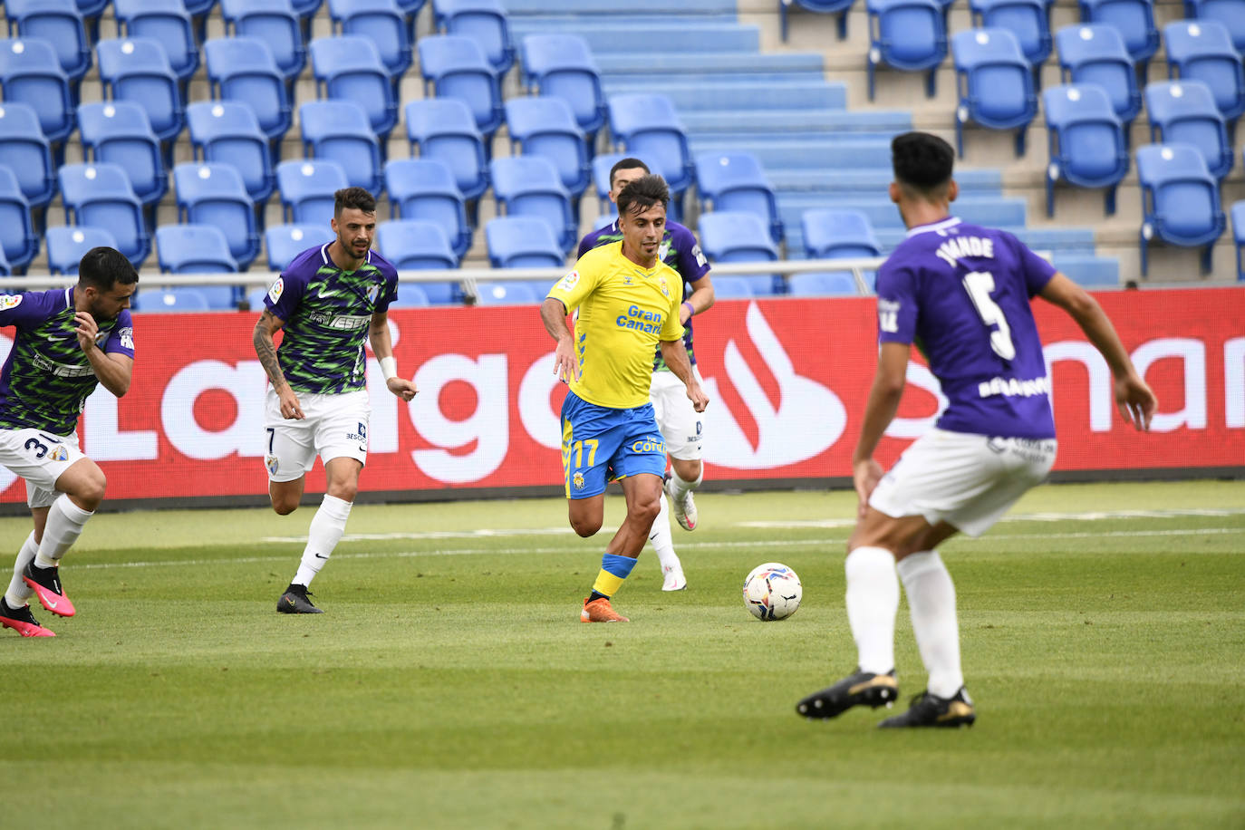 El Málaga empata en Las Palmas (1-1). 