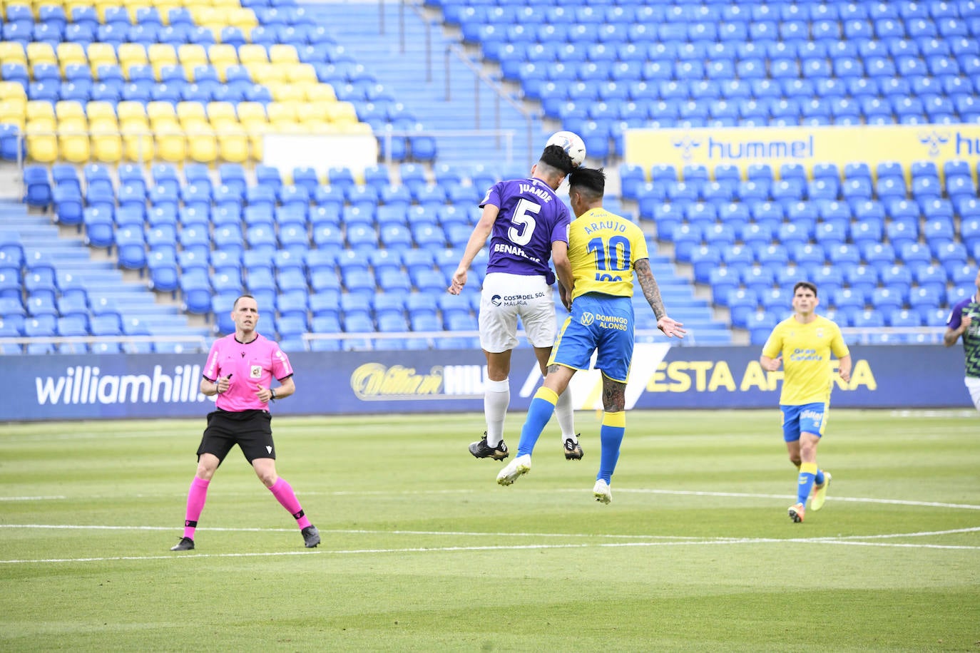 El Málaga empata en Las Palmas (1-1). 