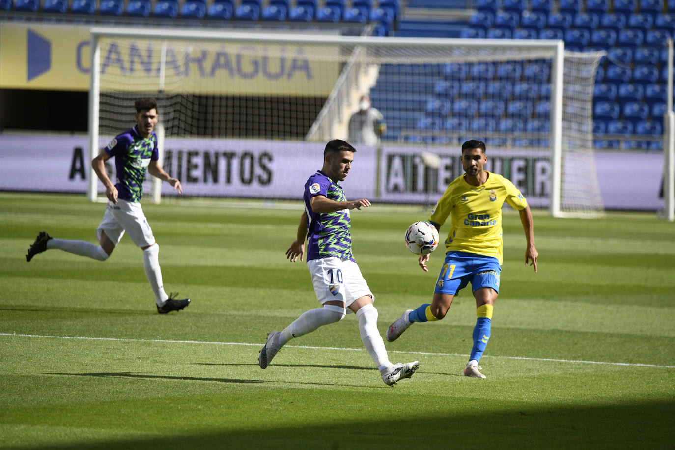 El Málaga empata en Las Palmas (1-1). 