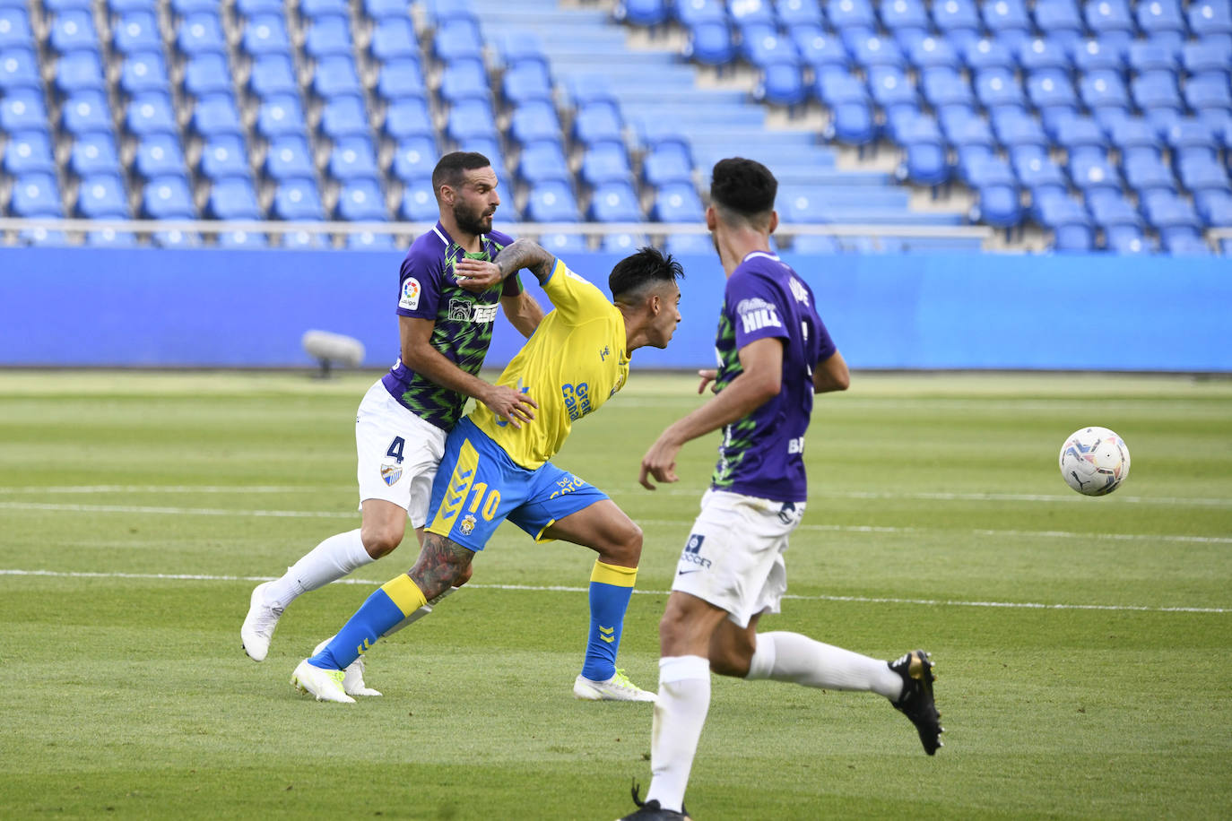 El Málaga empata en Las Palmas (1-1). 