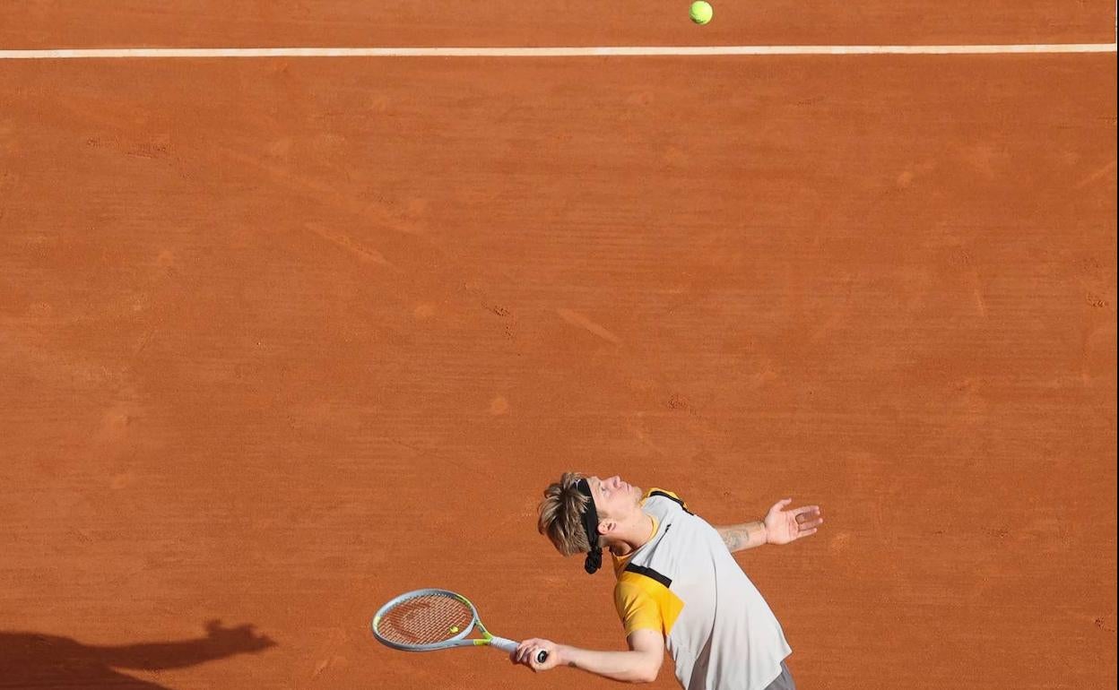 Un servicio de Davidovich la semana anterior en el Masters 1000 de Montecarlo. 