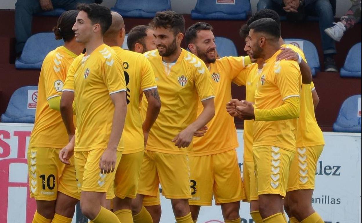 Celebración de un gol por parte de los jugadores del Vélez. 
