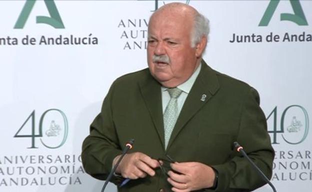 Aguirre es optimista y cree que el volumen de vacunación en Andalucía antes del verano «será importante»