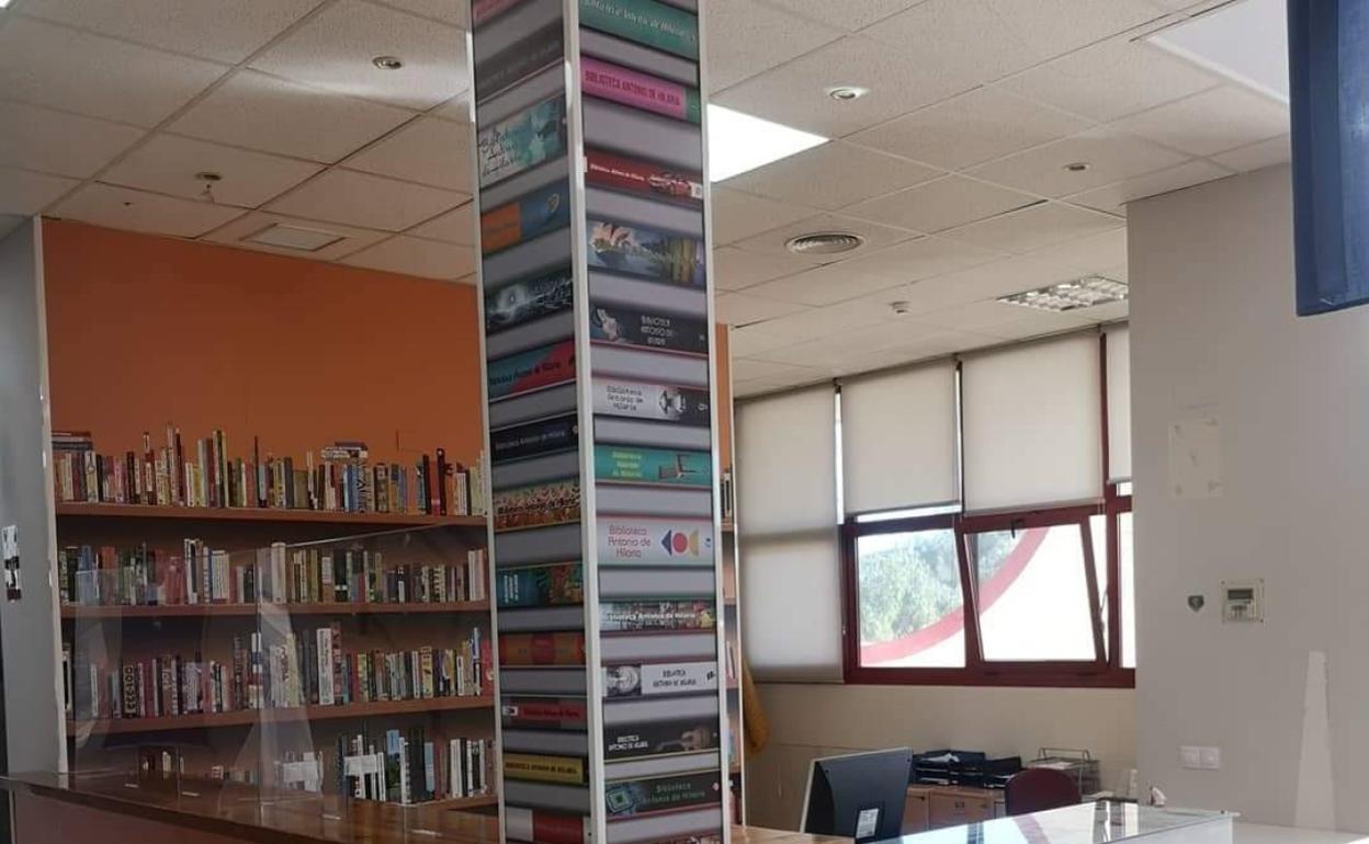 Interior de una de las bibliotecas rinconeras. 