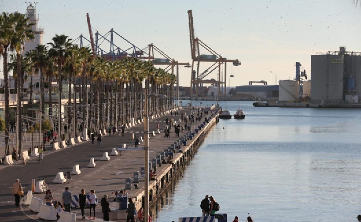 Cierran un acuerdo para la financiación y puesta en marcha de la marina de megayates en Málaga