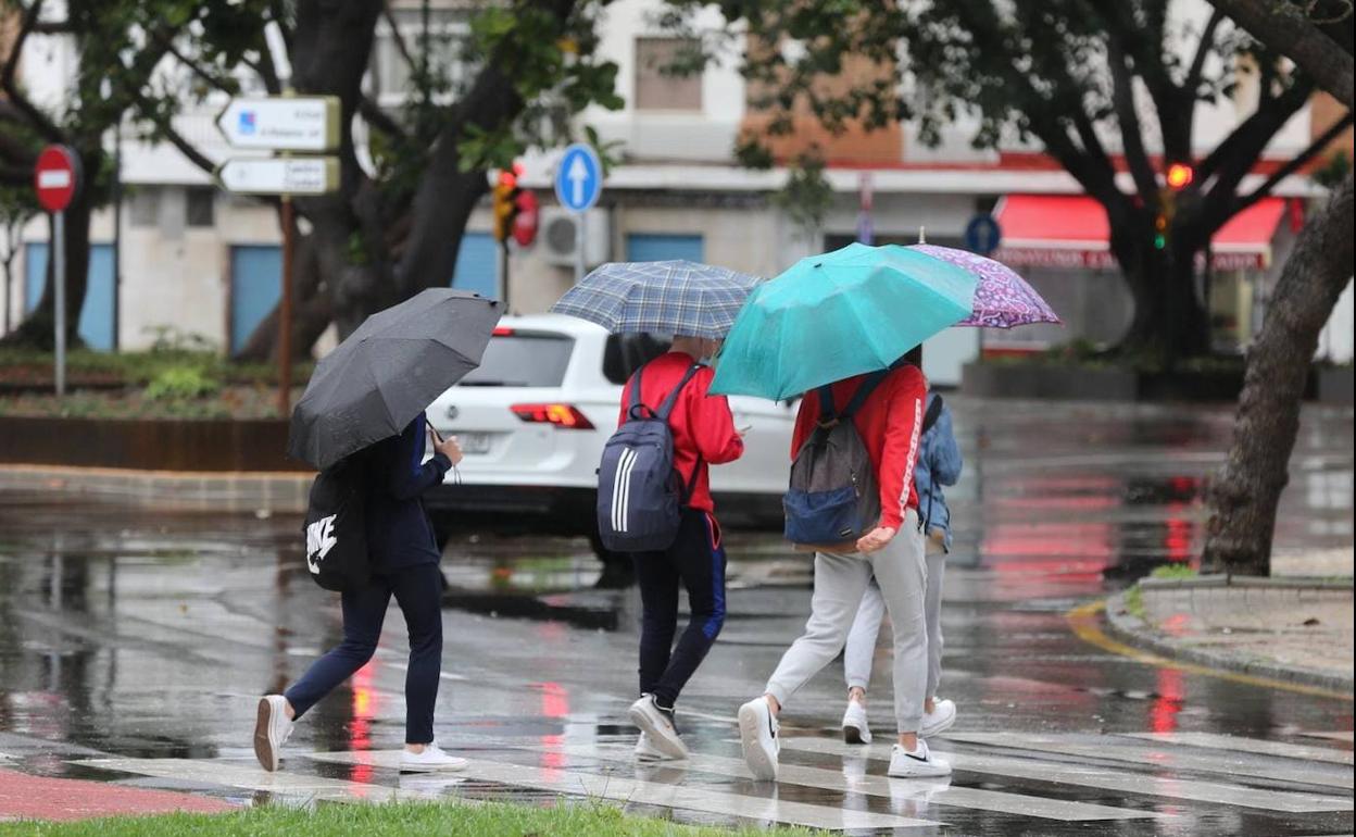 La lluvia, protagonista este martes en Málaga. 