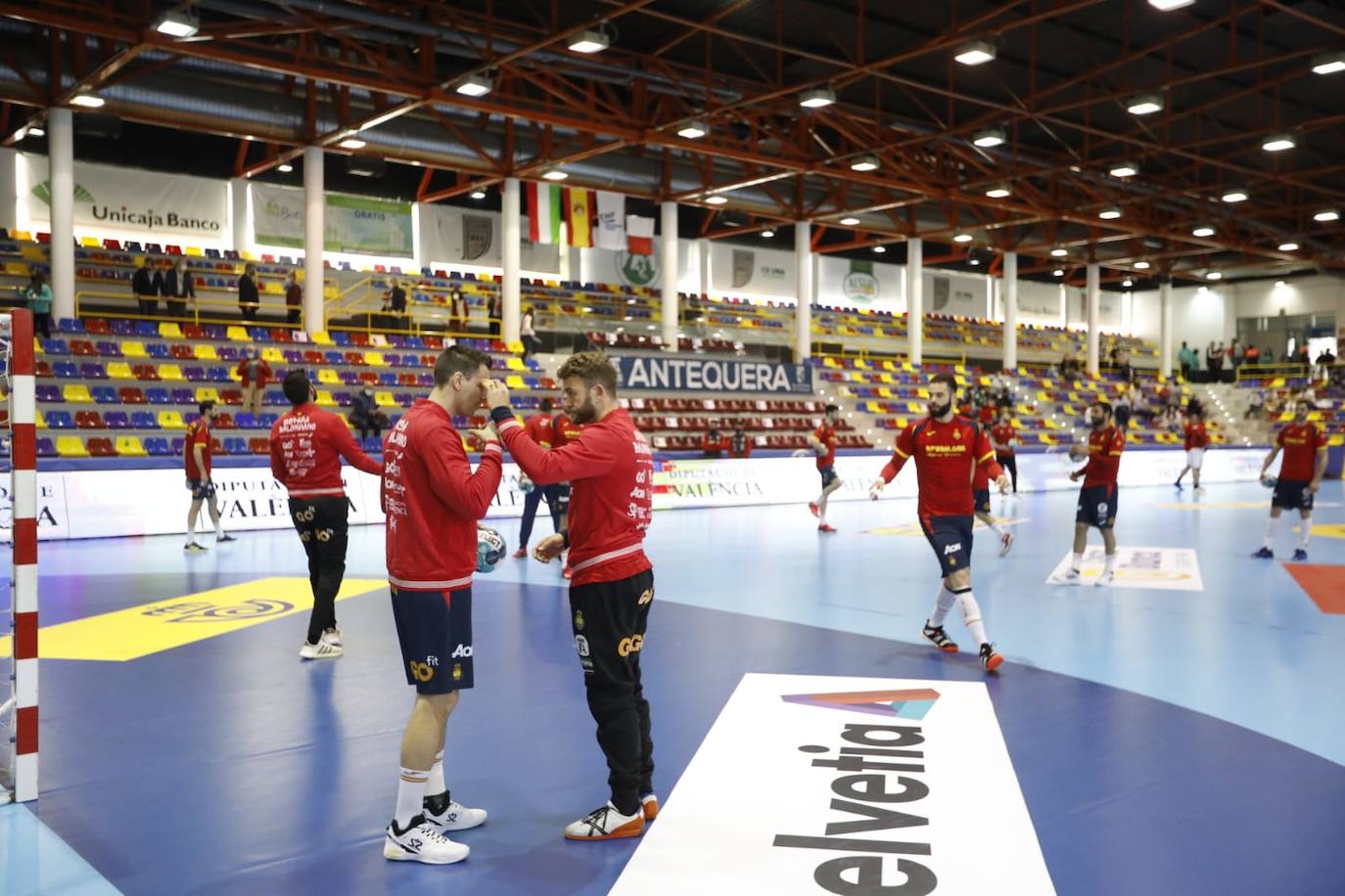 El partido terminó 28-30 a favor de Hungría 