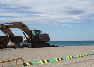 Imagen secundaria 1 - Las mismas playas arrasadas temporal tras temporal