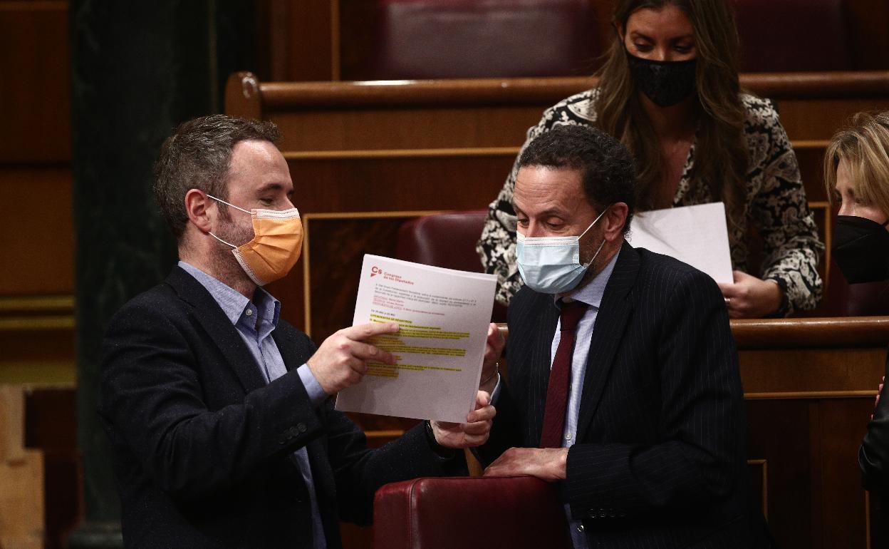 Díaz y Edmundo Bal en una imagen de archivo en el Congreso.