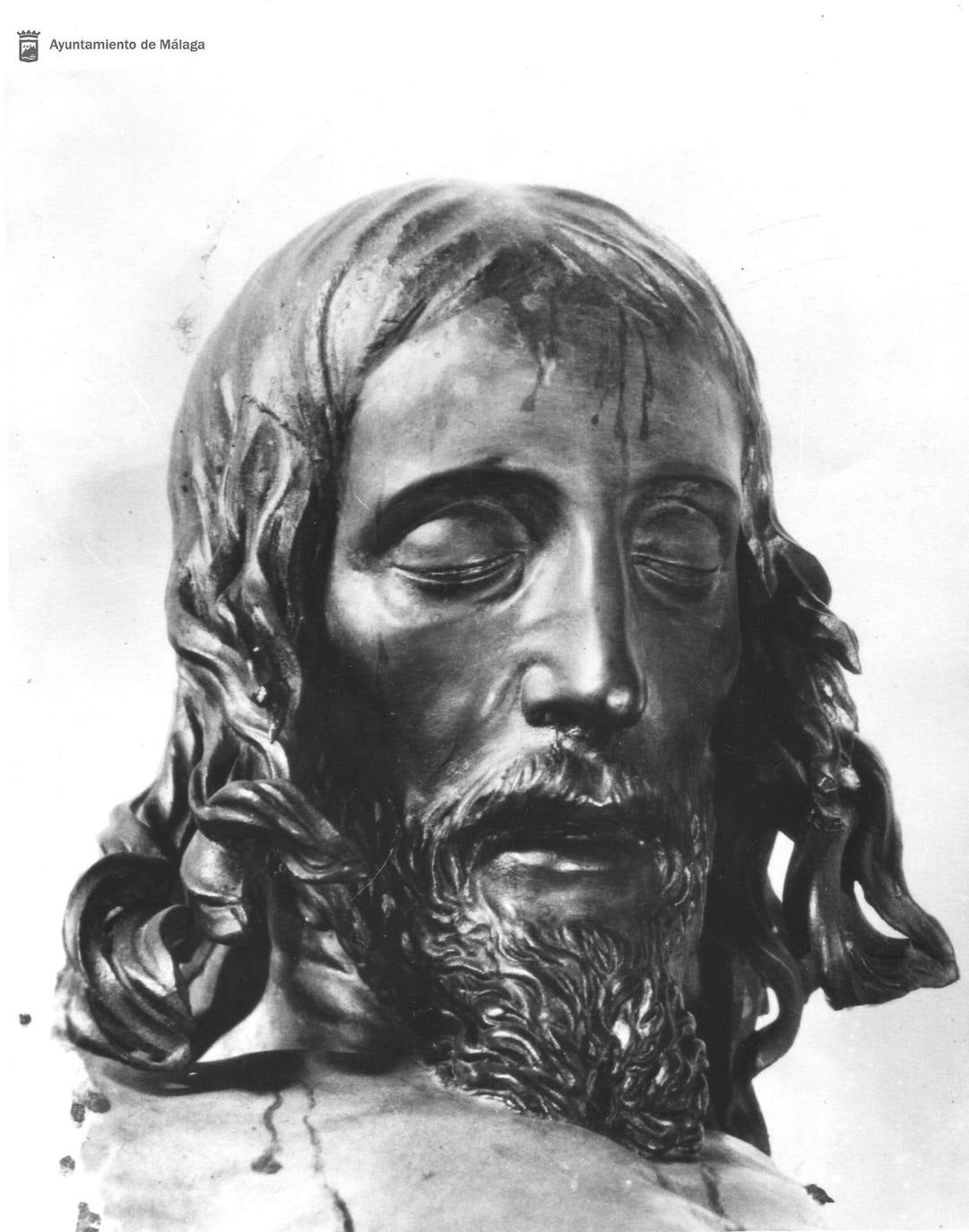 A principios de 1883 se bajó del ático de retablo mayor de Santo Domingo el Crucificado de Pedro de Mena.