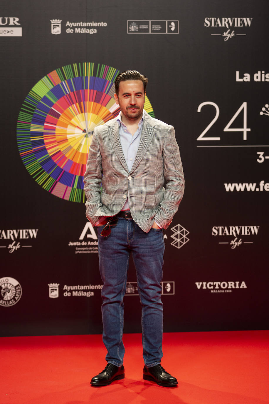 Los protagonistas de las películas seleccionadas posan en el Círculo de Bellas Artes como antesala del photocall malagueño