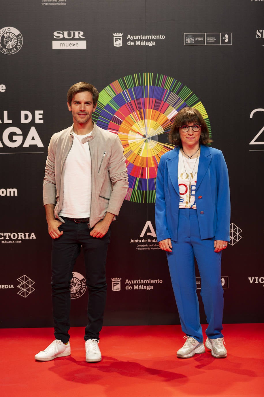 Los protagonistas de las películas seleccionadas posan en el Círculo de Bellas Artes como antesala del photocall malagueño