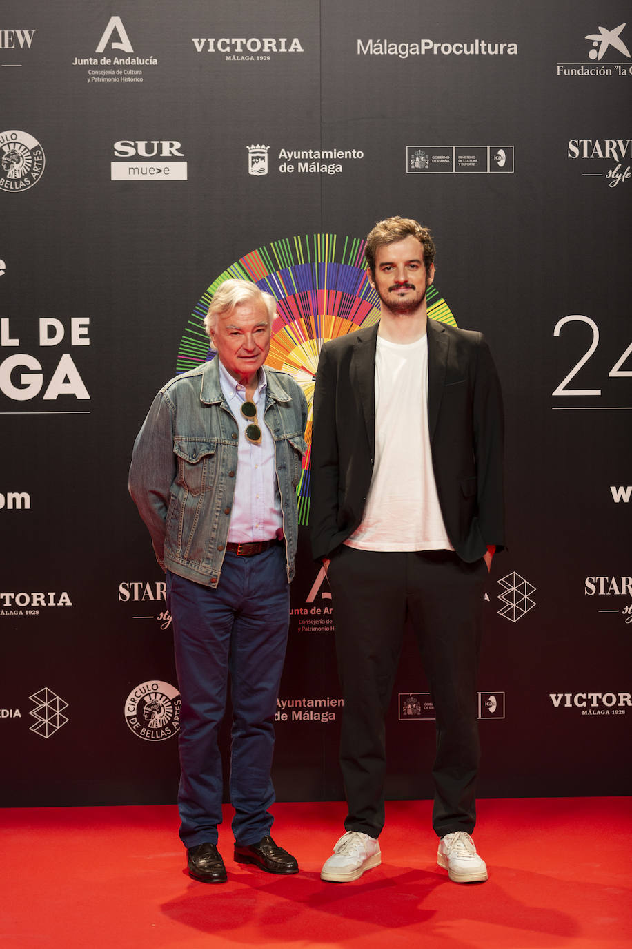 Los protagonistas de las películas seleccionadas posan en el Círculo de Bellas Artes como antesala del photocall malagueño