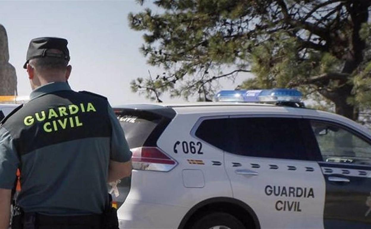 Cuatro personas atendidas tras chocar tres vehículos en Mijas