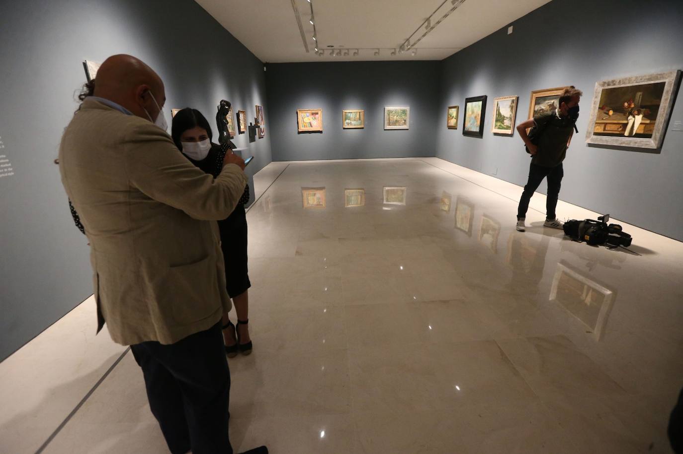 La pinacoteca malagueña expone «la colección más personal» de la baronesa en una exposición temporal de medio centenar de obras de autores como Fortuny, Casas, Risiñol o Meifrèn.