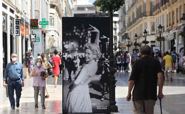 El festival ya está en la calle con las fotos de Ana Belén Fernández para la exposición 'Cine de cerca'. 