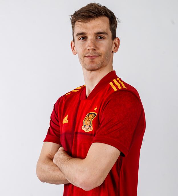 Diego Llorente, segundo positivo de La Roja