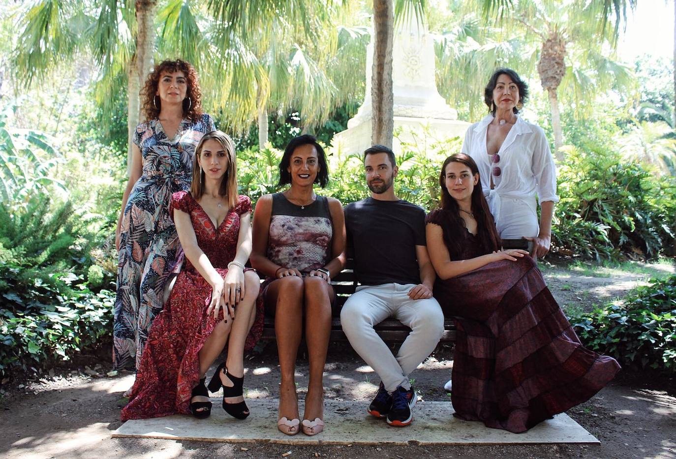 Saya Solana, Alicia de Benito, Tina Recio, Adrián Silvestre, Magdalena Brasas y Yolanda Terol, parte del equipo de la película 'Sedimentos'