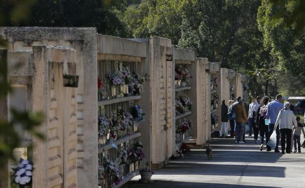 Cementerio de Málaga: Parcemasa busca a los familiares de 1.700 fallecidos
