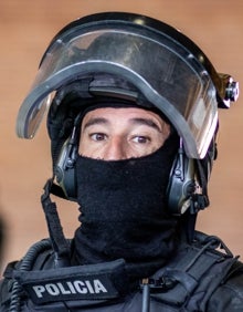 Imagen secundaria 2 - GOES, la élite policial de Málaga