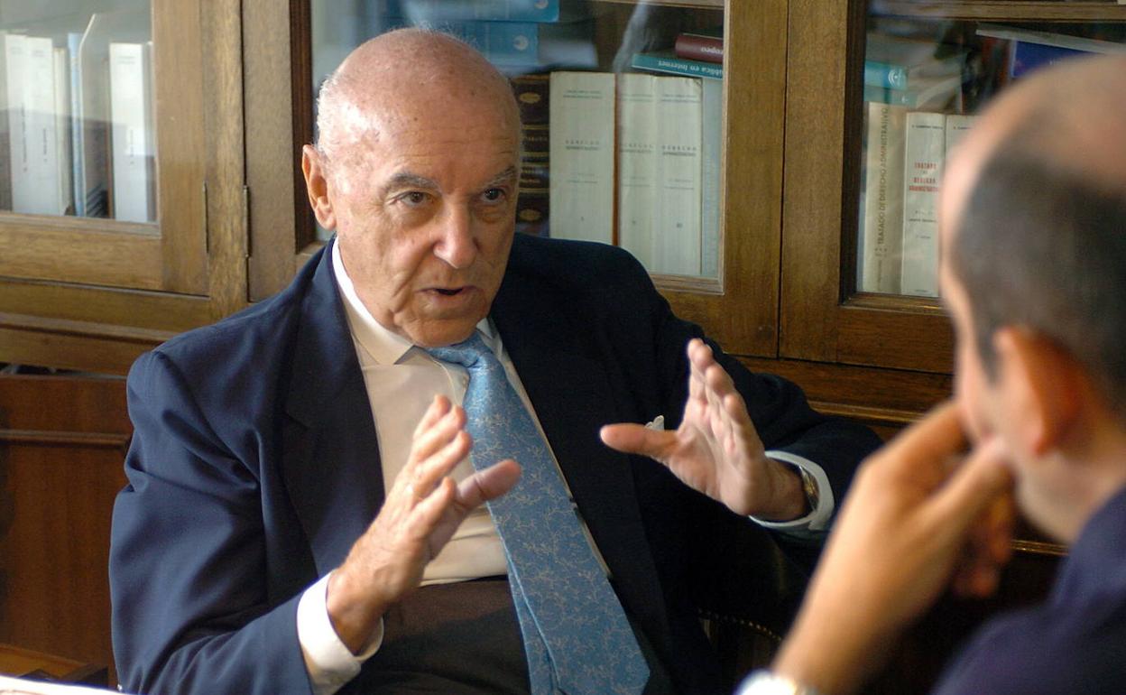 Fallece a los 95 años Manuel Clavero Arévalo, figura esencial de la autonomía andaluza