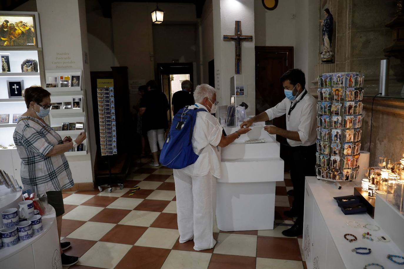 Cruceristas, en una visita guiada por el centro de Málaga 