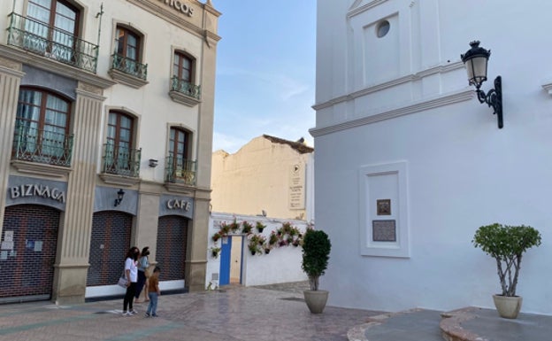 Imagen del solar donde se ha proyectado la construcción de la nueva biblioteca de Nerja. 