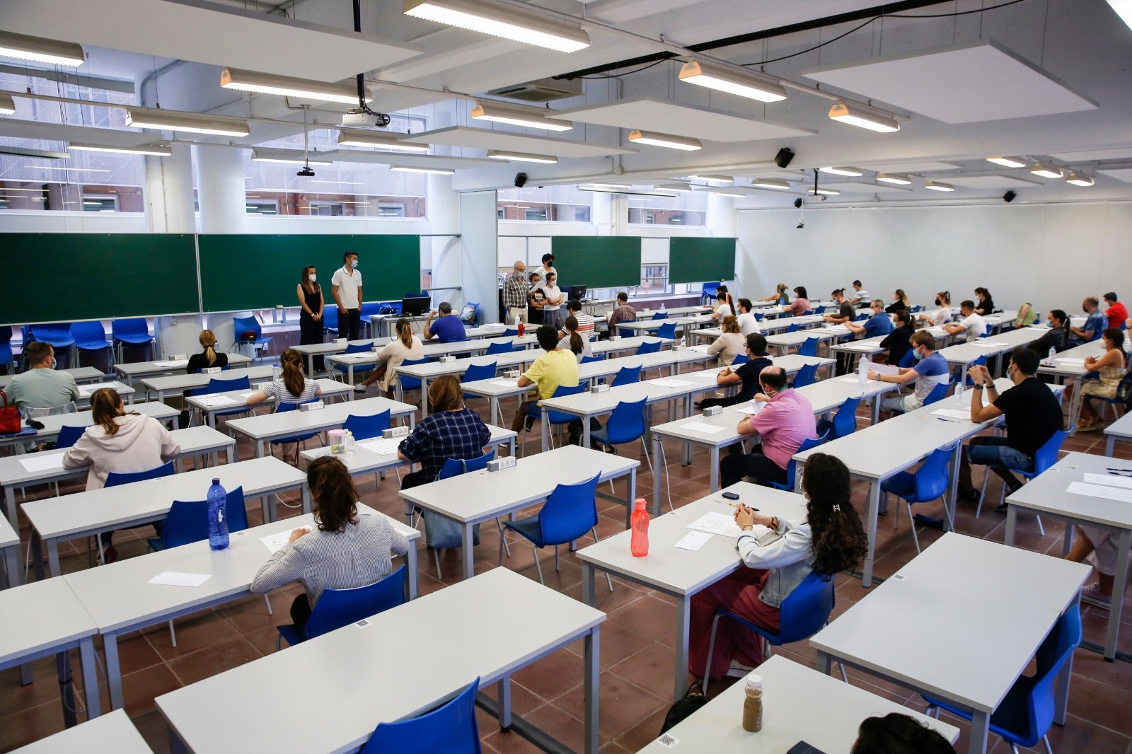 Más de 8.000 personas se enfrentan a las oposiciones docentes en la provincia tras el retraso obligado por la pandemia 