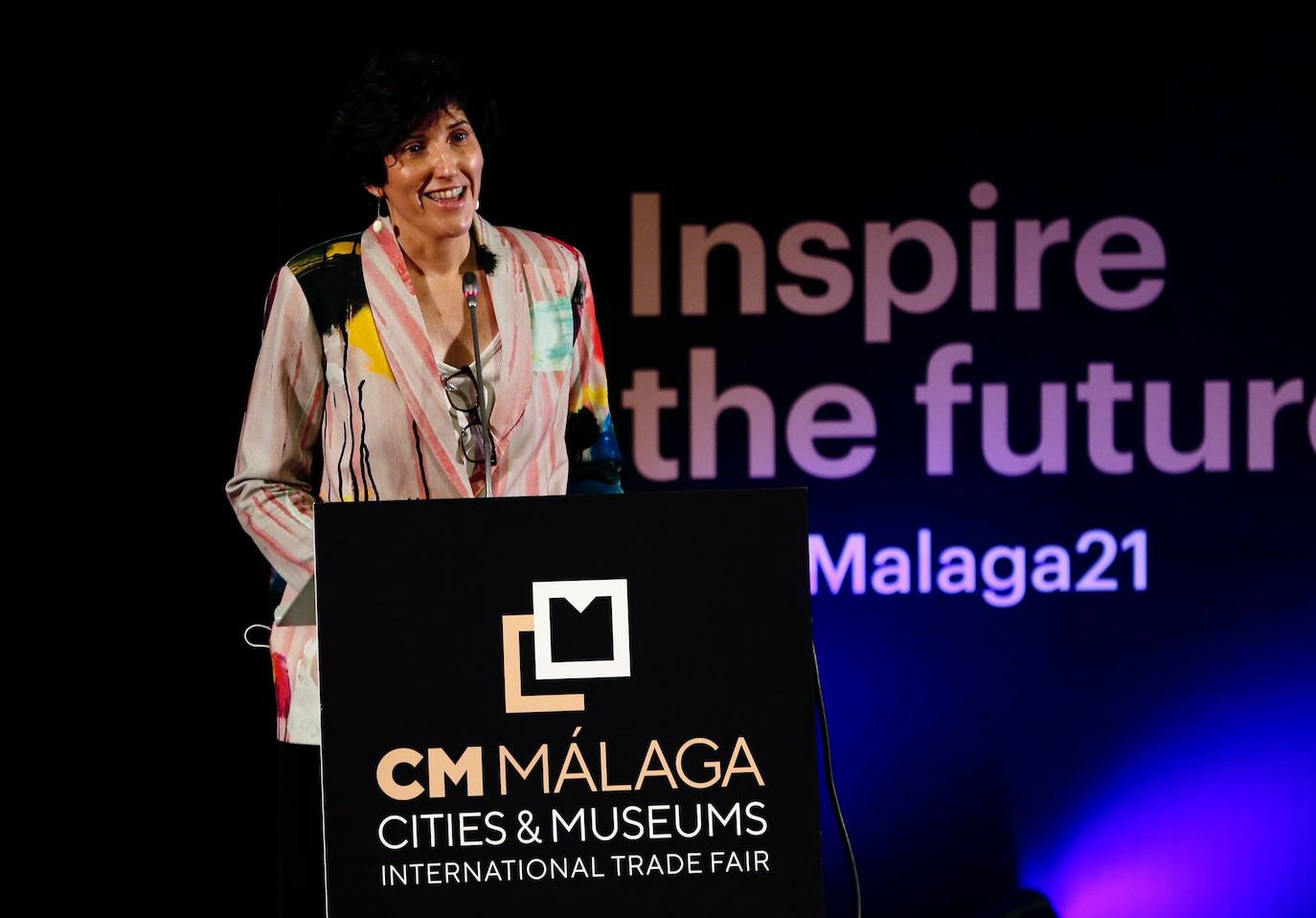 El foro internacional reúne este lunes y martes en el Palacio de Ferias de la capital a un millar de profesionales del sector cultural para debatir sobre cuestiones como los retos que plantea la digitalización de las instituciones artísticas o las nuevas relaciones que estas entidades empiezan a desarrollar con sus audiencias y sus entornos urbanos.