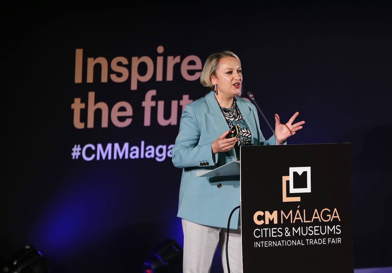 El foro internacional reúne este lunes y martes en el Palacio de Ferias de la capital a un millar de profesionales del sector cultural para debatir sobre cuestiones como los retos que plantea la digitalización de las instituciones artísticas o las nuevas relaciones que estas entidades empiezan a desarrollar con sus audiencias y sus entornos urbanos.