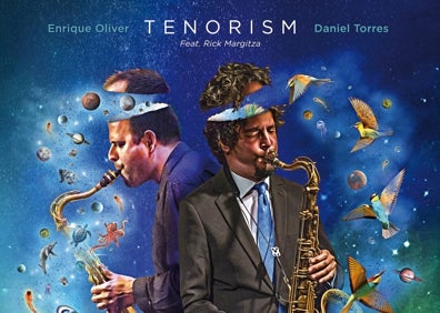 Imagen secundaria 1 - Daniel Torres y Enrique Oliver, junto a la portada de su disco 'Tenorism'.