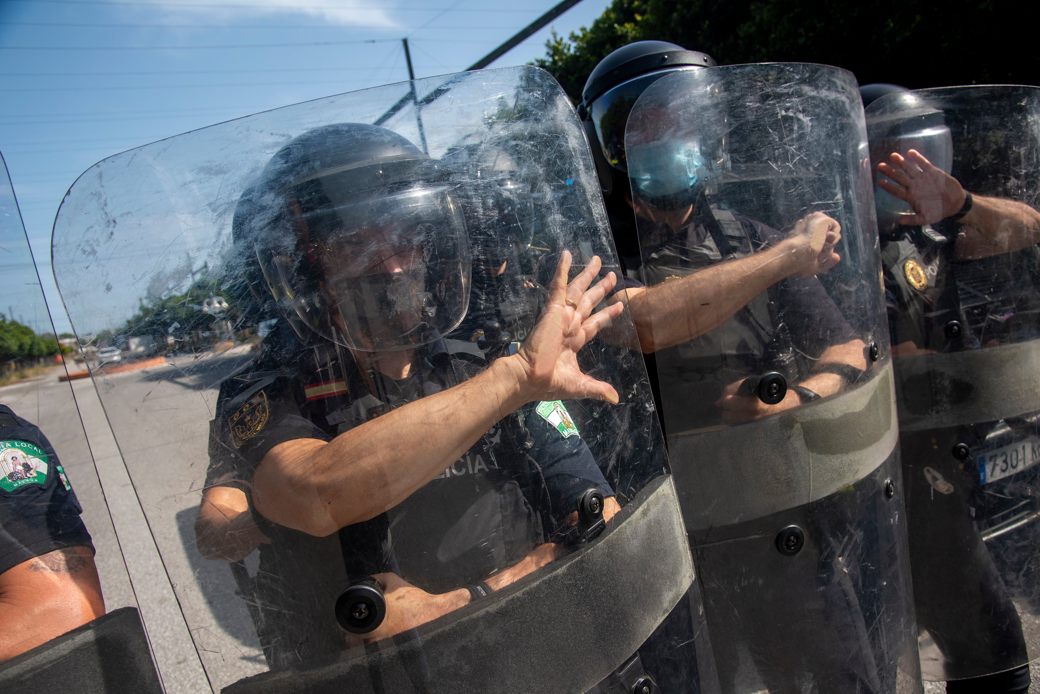 El Grupo Operativo de Apoyo de La Policía Local está formado por medio centenar de efectivos que se enfrentan a las situaciones de máxima exigencia en materia de seguridad en la capital malagueña