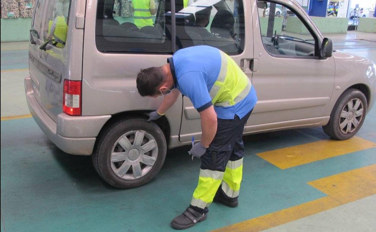 Multa ITV: La ITV alerta de la multa de hasta 500 euros que podrían recibir la mitad de los conductores que viajen este verano