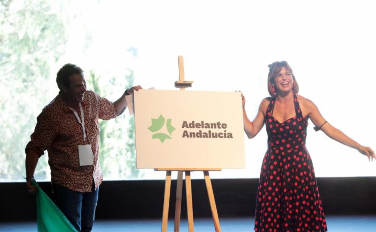 José María González y Teresa Rodríguez, en la presentación del proyecto