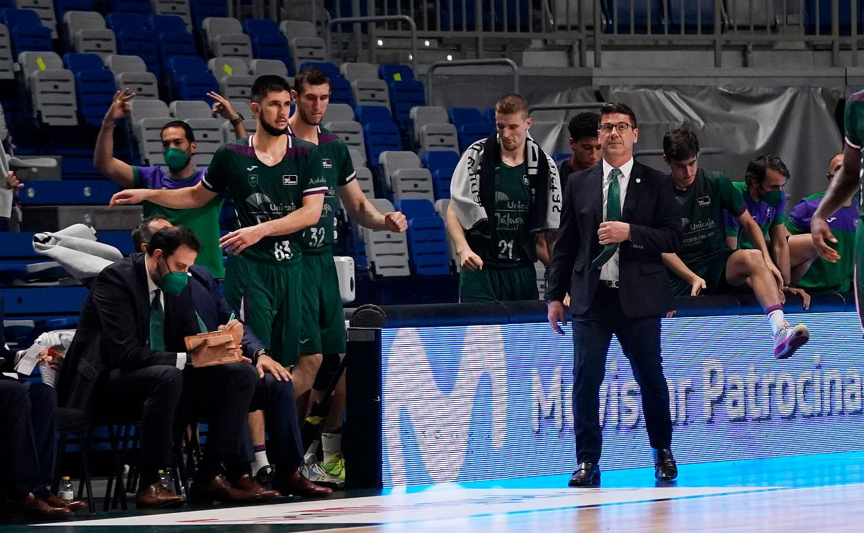 El banquillo del Unicaja, durante el último partido de Liga contra el Real Madrid. 