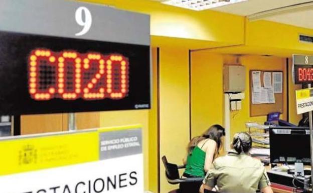 Cobrar el subsidio para mayores de 52 años: años que hay que tener cotizados