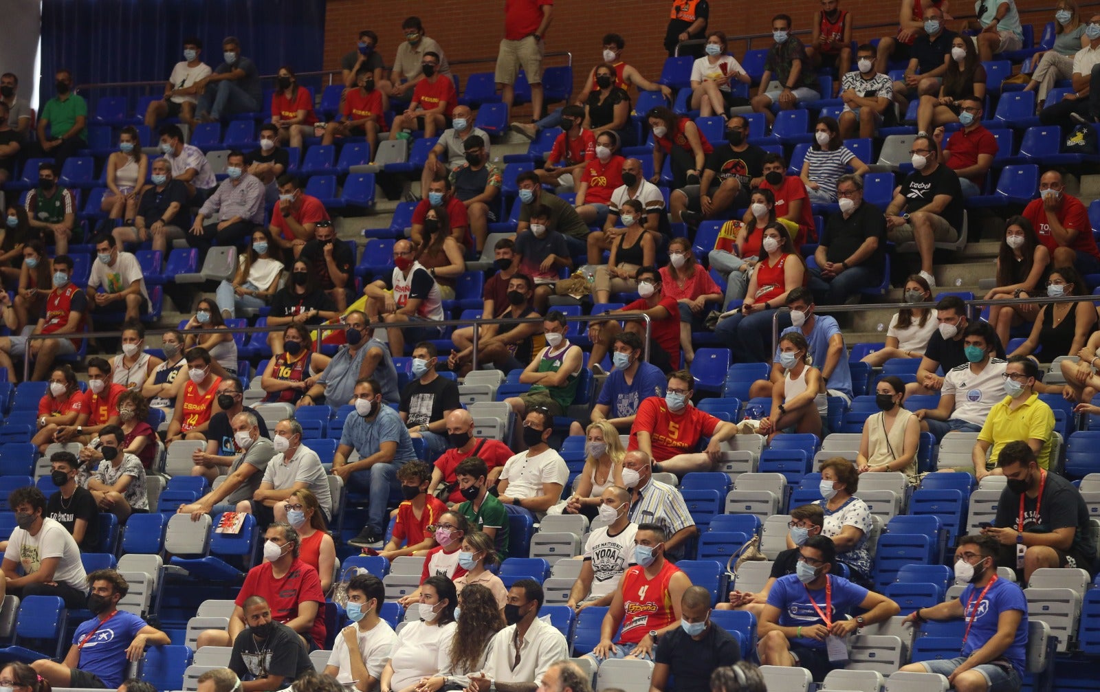 El Martín Carpena se convierte en talismán para una Selección con Pau Gasol como principal atractivo (86-77)