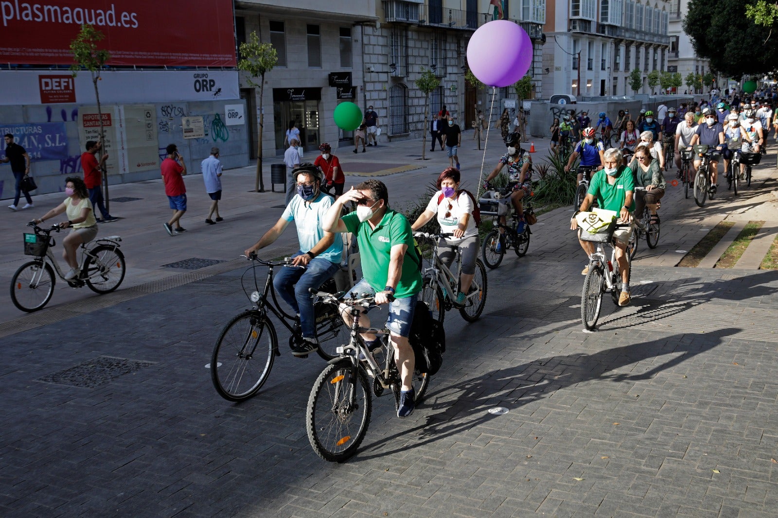'Bicifestación' organizada por Ruedas Redondas para aplaudir a las ciudades Bikefriendly 