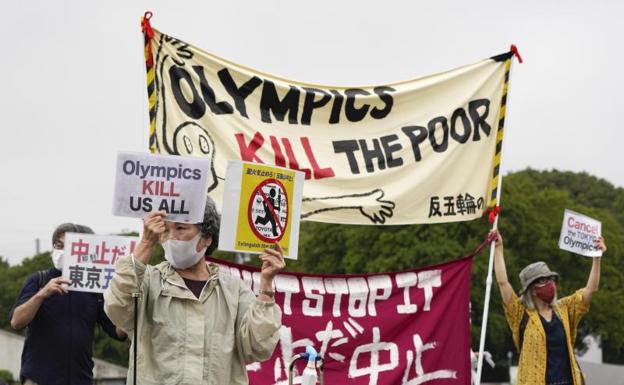 Imagen de una manifestación en Tokio en contra de los Juegos Olímpicos. 