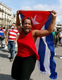 Imagen secundaria 2 - Imágenes de las protestas en Cuba.