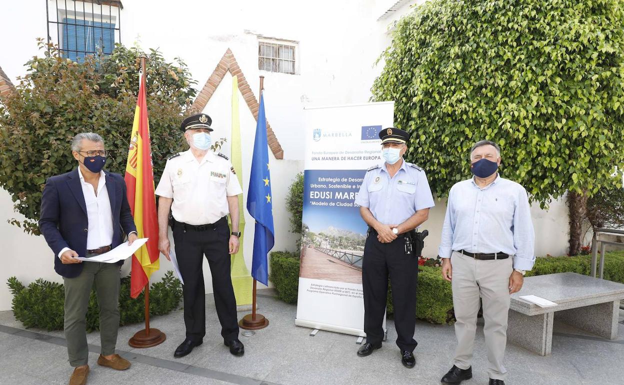 El edil de Seguridad, el comisario, el jefe de Policía Local y el director general de Nuevas Tecnologías. 