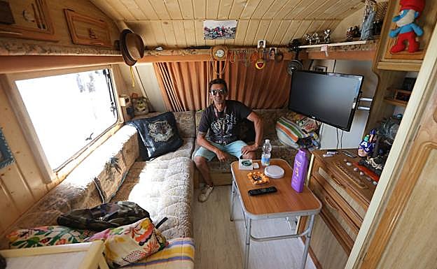 Manuel es el 'alcalde' de esta pequeña civilización. 